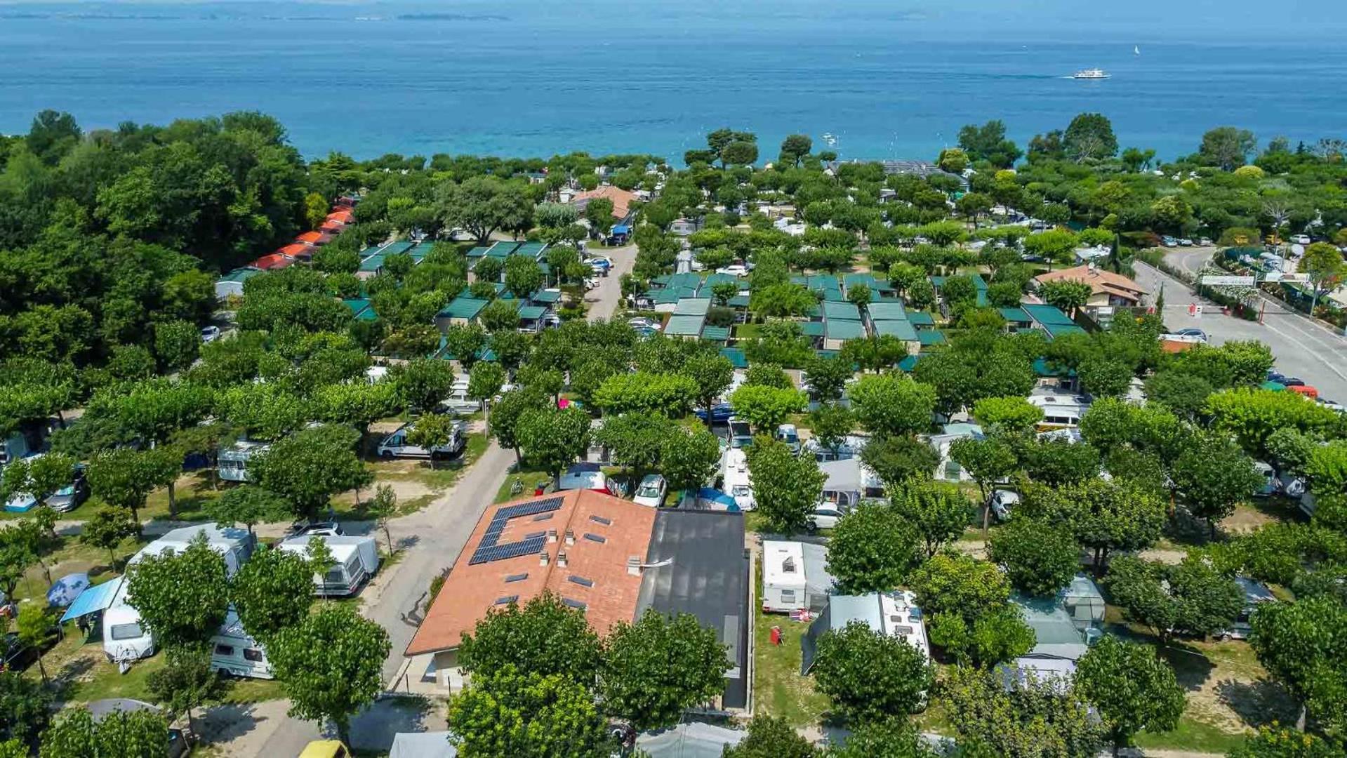 לאזיסה Camping Belvedere מראה חיצוני תמונה