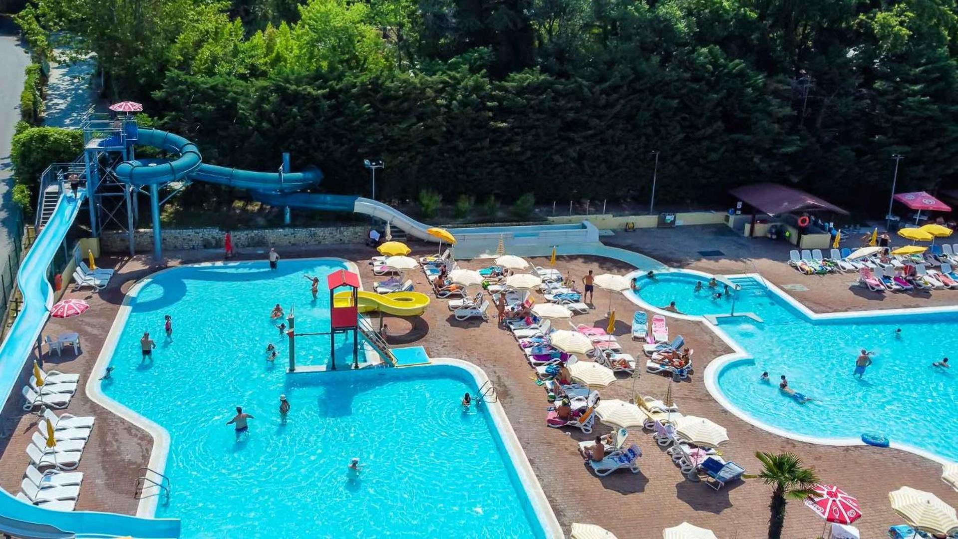 לאזיסה Camping Belvedere מראה חיצוני תמונה