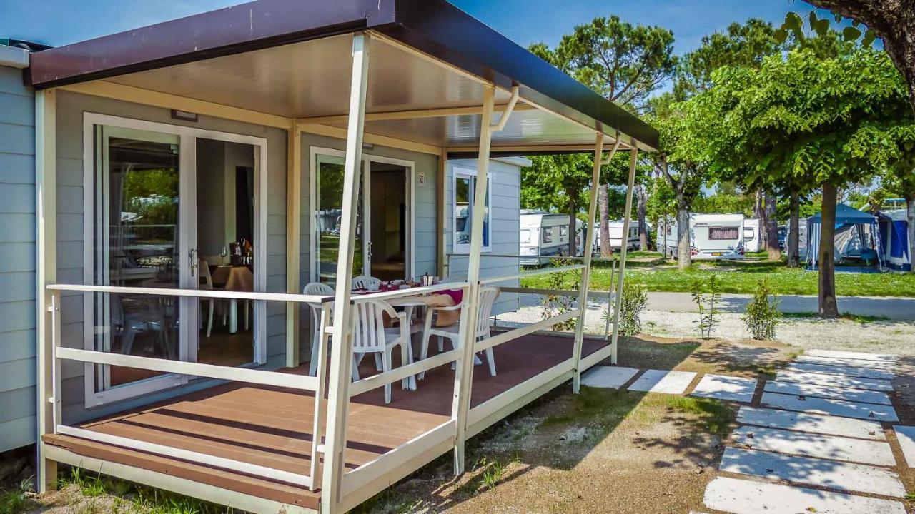 לאזיסה Camping Belvedere מראה חיצוני תמונה