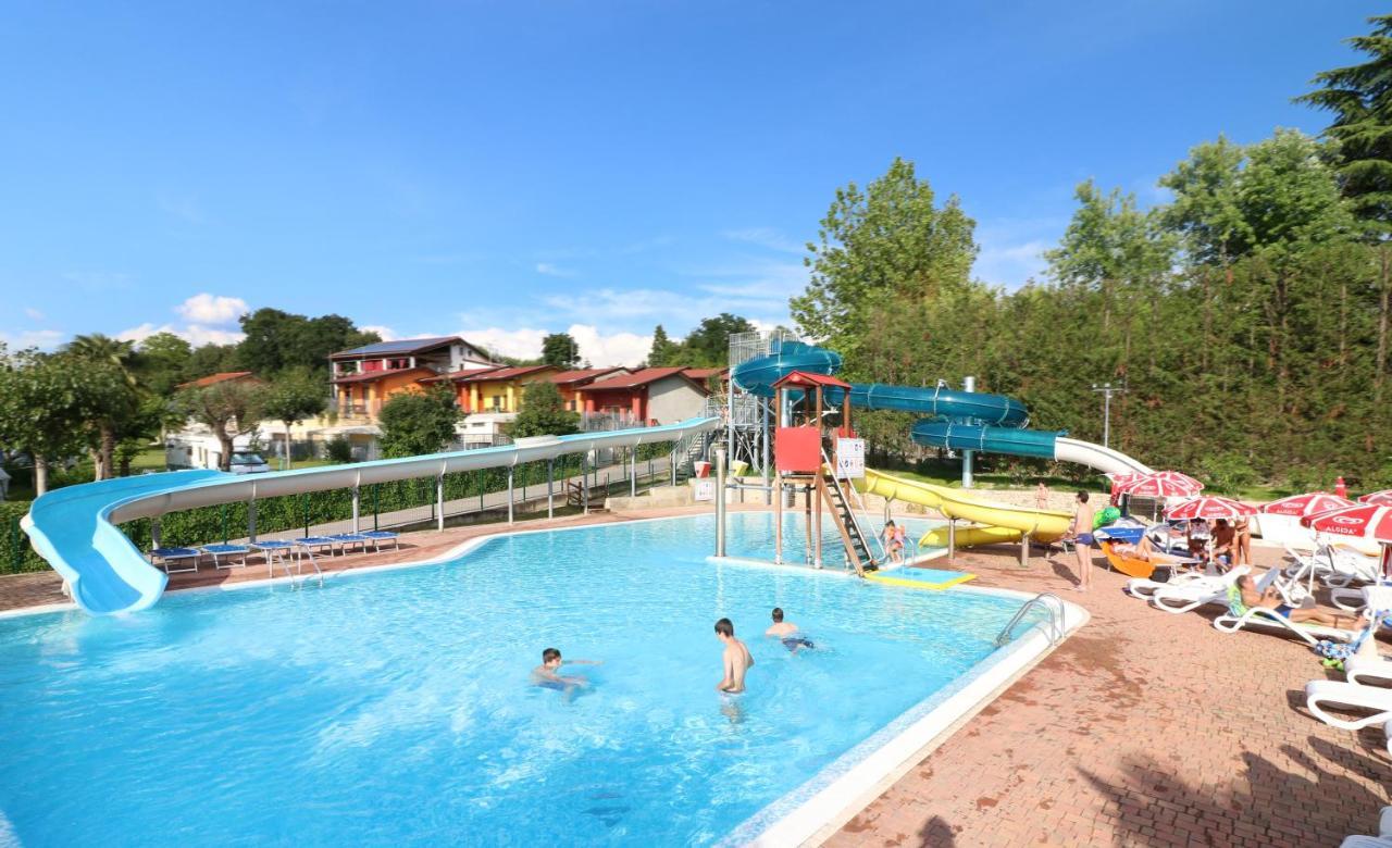 לאזיסה Camping Belvedere מראה חיצוני תמונה